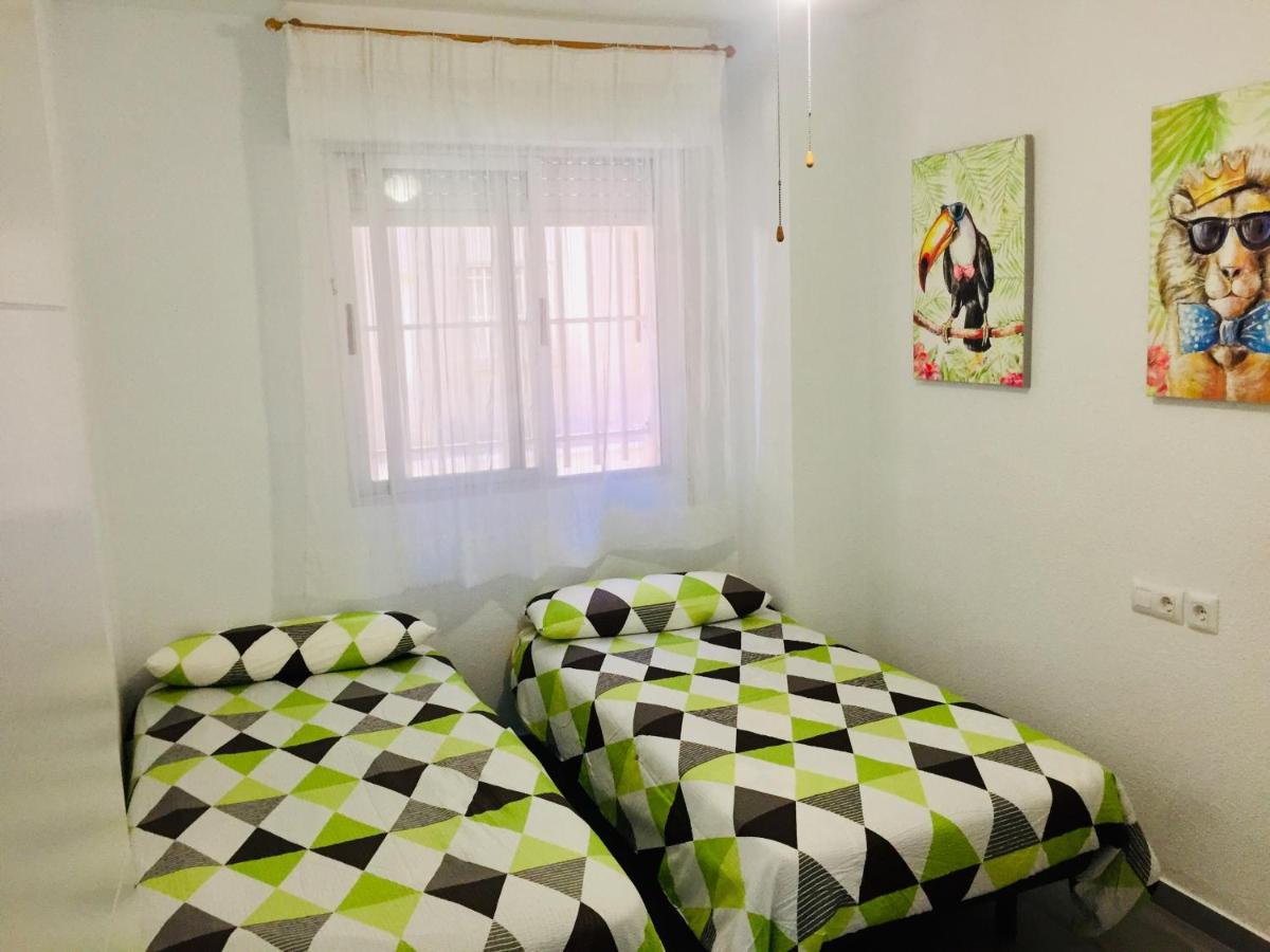 Apartamento Santa Pola"The Guitar" 300 M De La Playa المظهر الخارجي الصورة