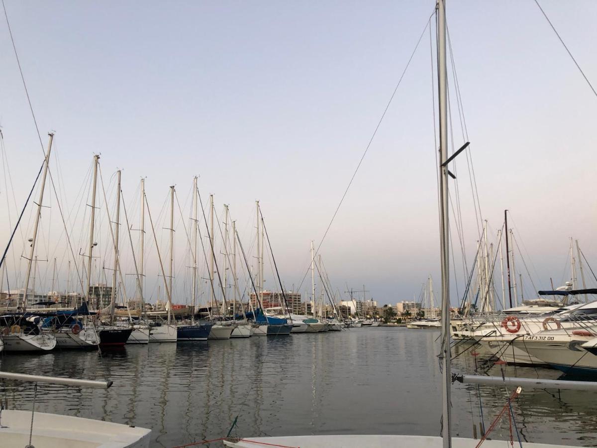 Apartamento Santa Pola"The Guitar" 300 M De La Playa المظهر الخارجي الصورة