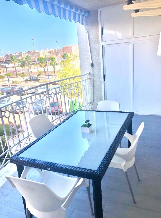Apartamento Santa Pola"The Guitar" 300 M De La Playa المظهر الخارجي الصورة